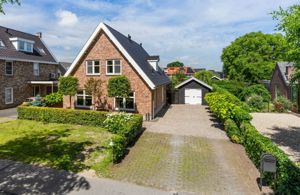 Vrijstaande woning te koop: Hoevenweg 55, Hagestein