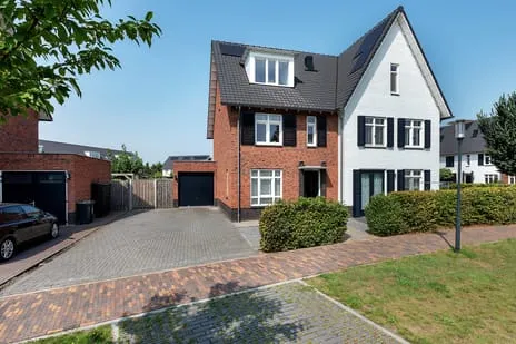 Semi-detached for sale: Hoevesteinse Lint 53, Het Lint Hoef En Haag
