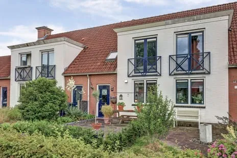 Terraced house for sale: Hof van Berlage 33, Op den Haar Deventer