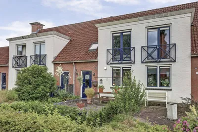 Tussenwoning te koop: Hof van Berlage 33, Op den Haar Deventer