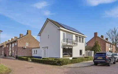 Vrijstaande woning te koop: Hof van Spinoet 15, Raamsdonksveer Raamsdonksveer