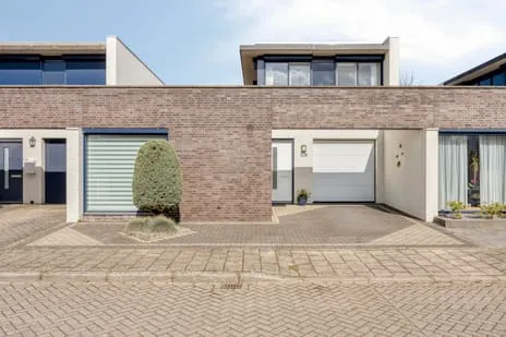 Tussenwoning te koop: Hoffmansstraat 7, Brusselsepoort Maastricht