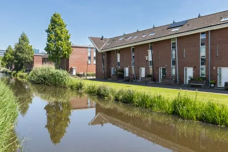 Tussenwoning te koop: Hofje van Noblet 26, Lansingh-Zuid Krimpen Aan Den Ijssel