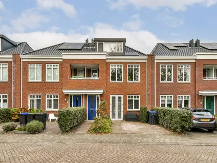 Tussenwoning te koop: Hofje Van Holtlant 41, Elisabethhof Leiderdorp