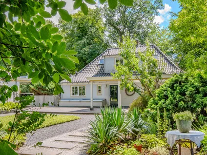 Vrijstaande woning te koop: Hoflaan 16, Van Reenen Bergen (Nh)