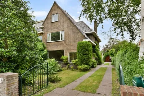 Twee-onder-één-kap te koop: Hoflaan 8, De Paauw Wassenaar