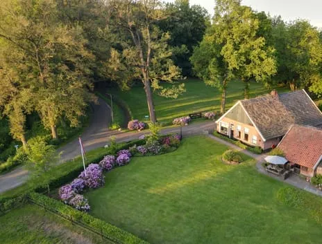 Twee-onder-één-kap te koop: Hofmanweg 2, Buurtschap Lonneker-West Enschede