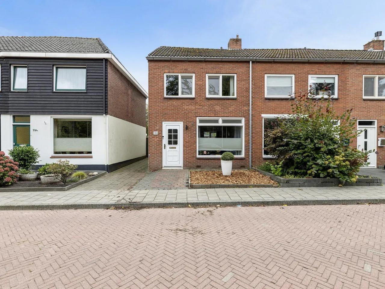 Hoekwoning te koop: Hofstedeweg 192, Enschede
