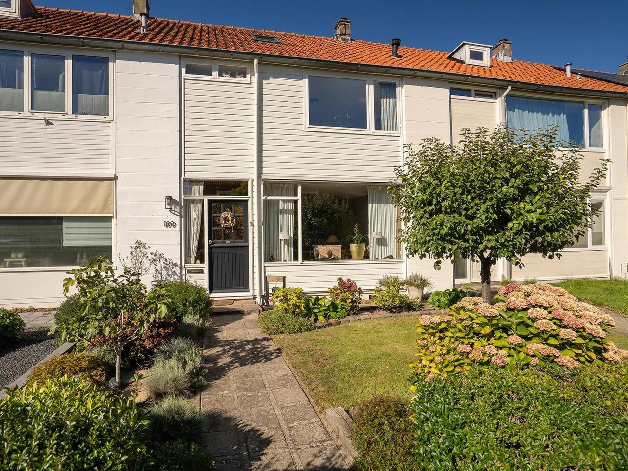 Tussenwoning te koop: Hofstedeweg 199, Enschede