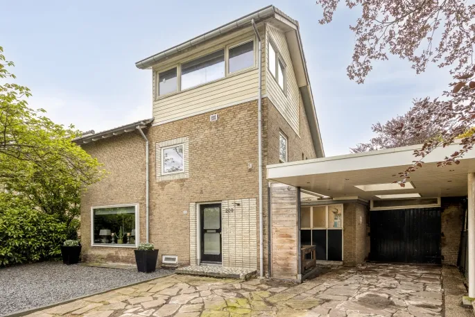 Tussenwoning te koop: Hofstedeweg 209, Wooldrik Enschede