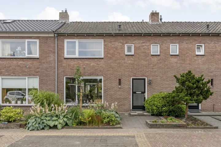Tussenwoning te koop: Hofstraat 15, Pleijendal Dalfsen