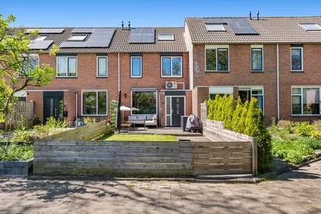 Tussenwoning te koop: Hofstukken 138, De Velden/De Stukken Assen