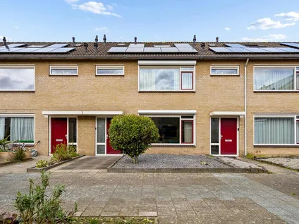 Tussenwoning te koop: Hofstukken 320, Raam Uden