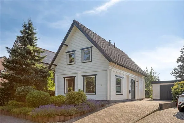 Detached house for sale: Hoge Bunder 25, De Wijher en omgeving Roermond