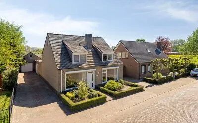 Vrijstaande woning te koop: Hoge Dijk 7, Oosteind Oosteind