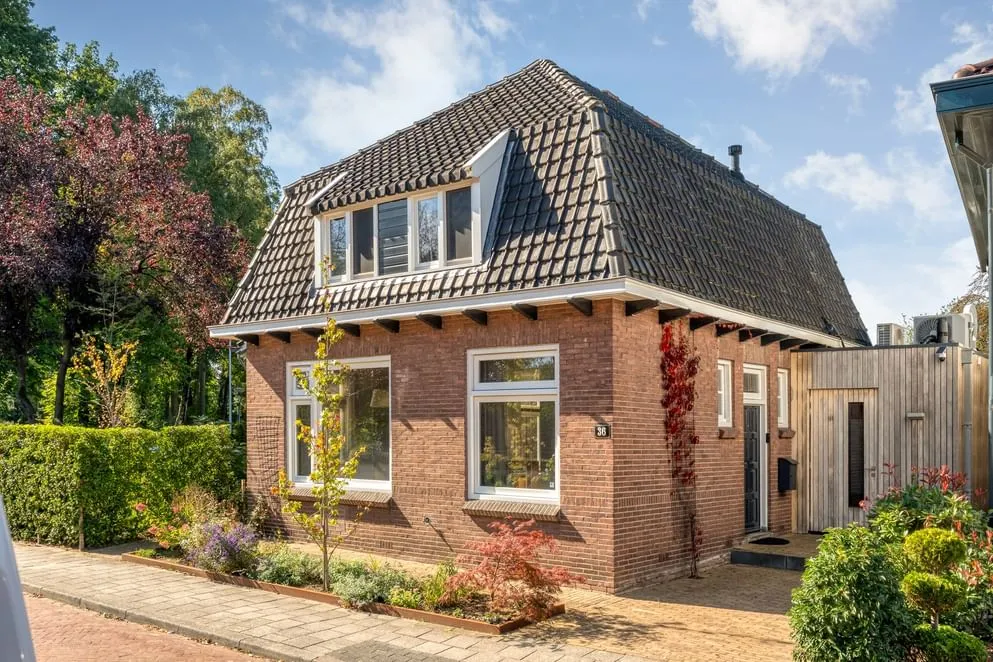 Twee-onder-één-kap te koop: Hoge Haerlaan 36, Oldenzaal