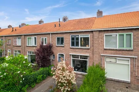 Tussenwoning te koop: Hoge Hondstraat 155, Tuindorp Deventer