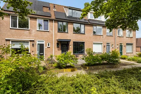 Tussenwoning te koop: Hoge Kamp 27, Ermelo - West Ermelo