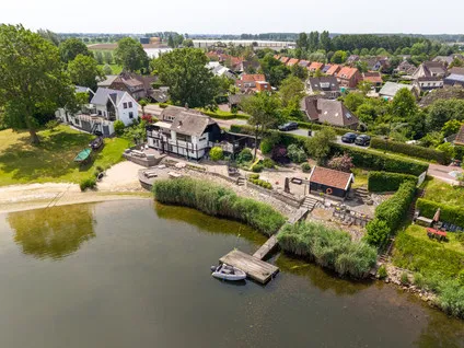 Vrijstaande woning te koop: Hoge Maasdijk 27, Andel Andel