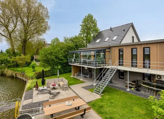 Vrijstaande woning te koop: Hoge Maasdijk 45, Andel Andel