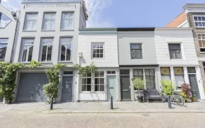 Tussenwoning te koop: Hoge Nieuwstraat 21, Nieuwe Haven en omgeving Dordrecht