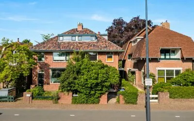 Twee-onder-één-kap te koop: Hoge Rijndijk 255, Roomburg Leiden
