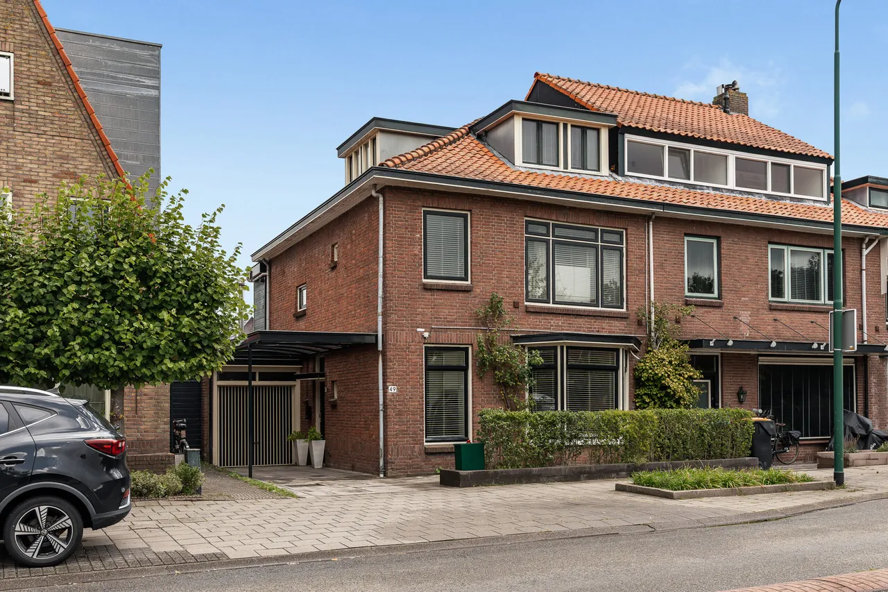 Tussenwoning te koop: Hoge Rijndijk 49, Zoeterwoude
