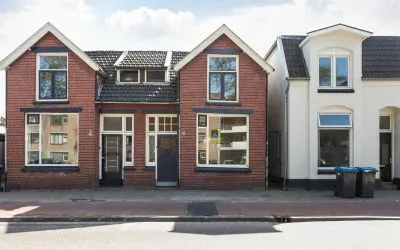 Twee-onder-één-kap te koop: Hoge Bothofstraat 104, De Bothoven Enschede