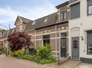 Tussenwoning te koop: Hoge Larenseweg 105, Geuzenbuurt Hilversum