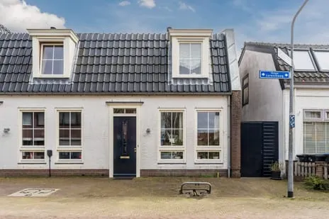 Hoekwoning te koop: Hoge Larenseweg 122, Geuzenbuurt Hilversum