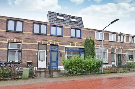 Tussenwoning te koop: Hoge Larenseweg 82, Hilversum