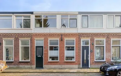 Terraced house for sale: Hoge Morsweg 121, Hoge Mors Leiden