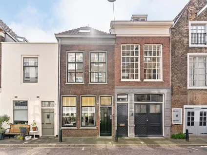 Tussenwoning te koop: Hoge Nieuwstraat 32, Nieuwe Haven en omgeving Dordrecht