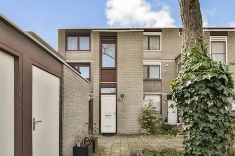 Appartement te koop: Hoge Weije 124, Hoogvliet Zuid Hoogvliet Rotterdam