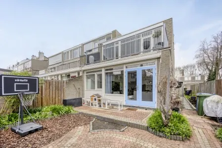 Appartement te koop: Hoge Weije 22, Hoogvliet Zuid Hoogvliet Rotterdam