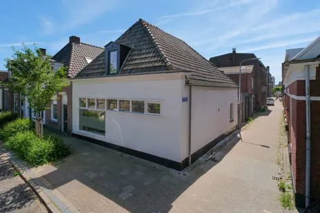 Tussenwoning te koop: Hogebeldsweg 10, Java en omgeving Almelo