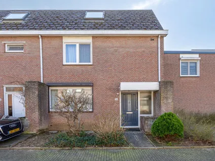 Tussenwoning te koop: Hogeborg 54, Maastricht