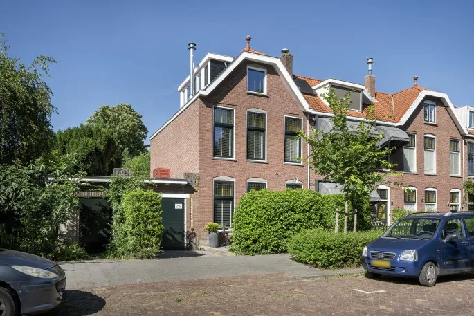 Tussenwoning te koop: Hogelaan 3, Oostbuurt Vlaardingen