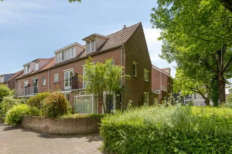 Corner house for sale: Hogendriesstraat 1, Hoogvenne Oost Tilburg