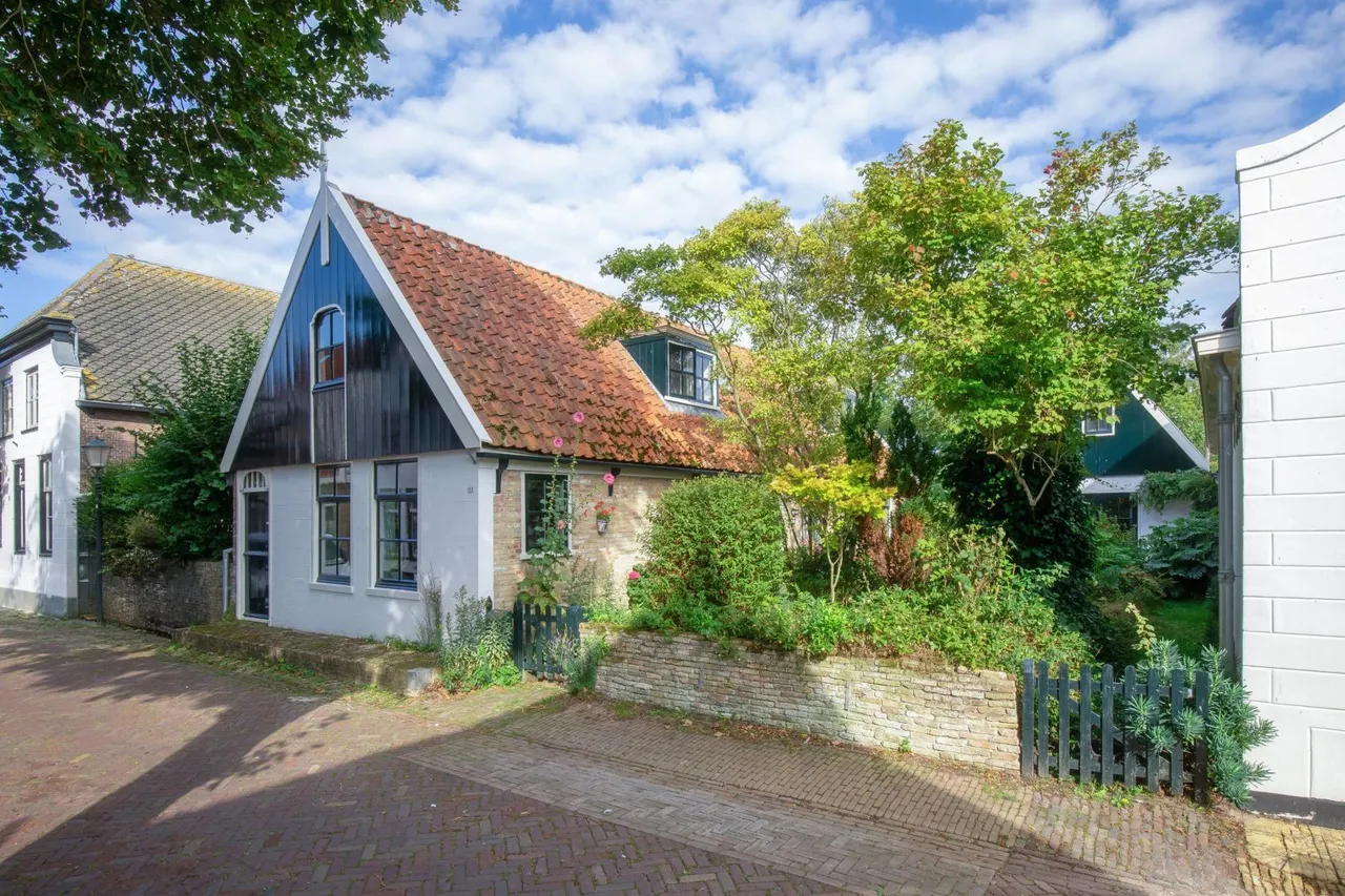 Vrijstaande woning te koop: Hogereind 23, De Waal