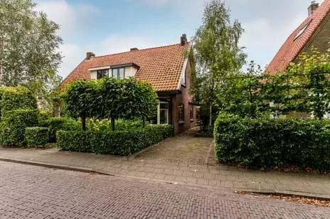 Twee-onder-één-kap te koop: Hogewal 22, Ermelo - Centrum Ermelo