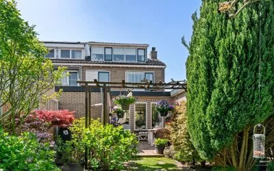 Tussenwoning te koop: Hogeweg 12, Limmen West Limmen