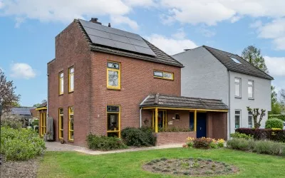 Twee-onder-één-kap te koop: Hogeweg 12C, Rossum