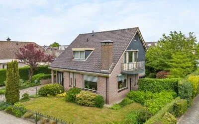 Vrijstaande woning te koop: Hogeweg 46, Limmen West Limmen