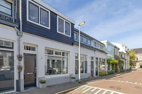 Tussenwoning te koop: Hogeweg 7, Verbindingslaan Bussum