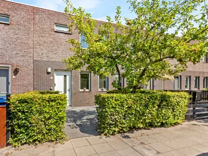 Tussenwoning te koop: Holbeinstraat 47, Tussen de Vaarten Z.- Zuidoost Almere