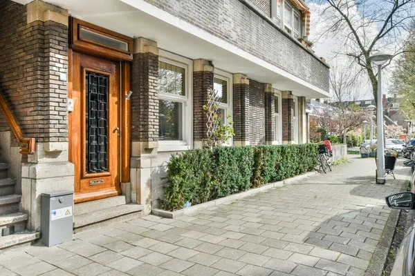 Woning te huur: Holbeinstraat, Minervabuurt-Zuid Amsterdam