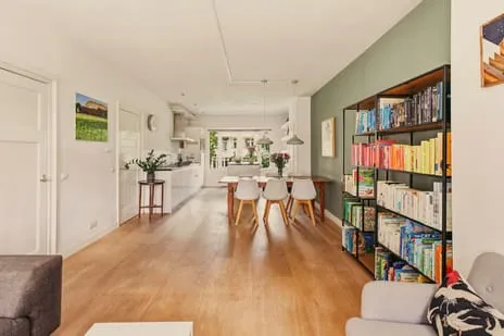 Apartment for sale: Holendrechtstraat 7-1, IJselbuurt-Oost Amsterdam