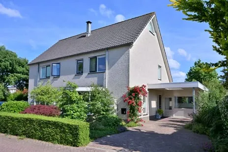 Semi-detached for sale: Holenduif 3, Kortrick en Zonnekamp Olst