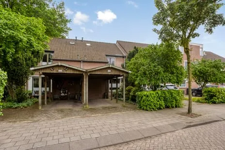 Tussenwoning te koop: Hollandhof 140, Rijpelberg-Oost Helmond